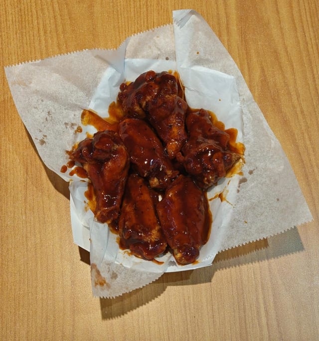 6 PC Wing Combo.
